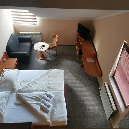 Delminium 3*