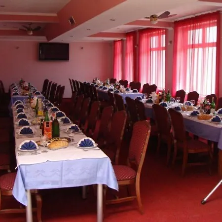 Hotel Delminium