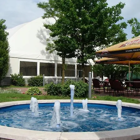 Hotel Delminium