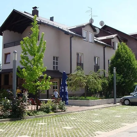 Hotel Delminium